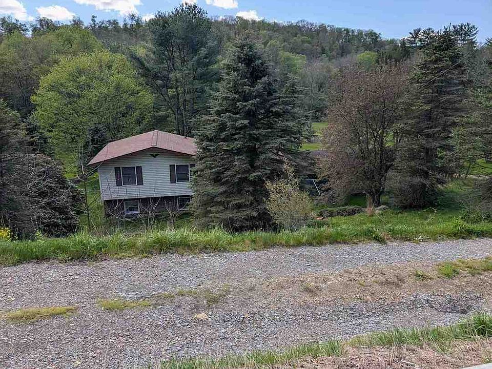 1st image of 810 Harmony Rd