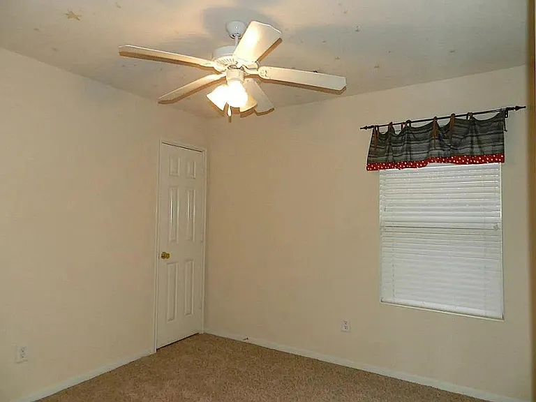 2322 Turnbury Elm Ct — Photo 11