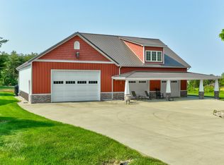 32 E Hevron Rd, Santa Claus, IN 47579