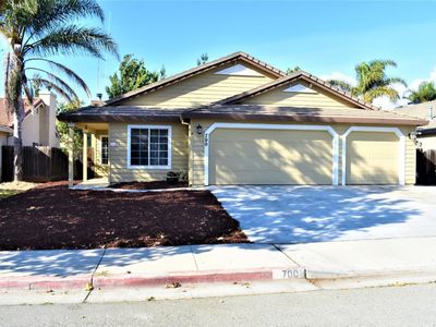 700 Riviera Dr, Hollister, CA, 95023