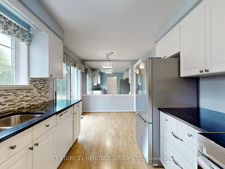 1 Dunsinane Dr — Photo 14