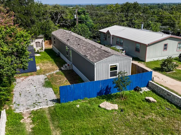 453 E Zipp Rd, New Braunfels, TX 78130