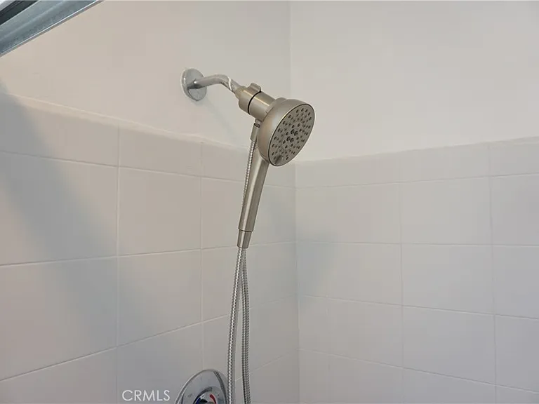 4610 Densmore Ave #20 — Photo 29