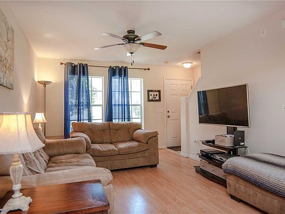 2nd image of 3032 Bear Oak Dr