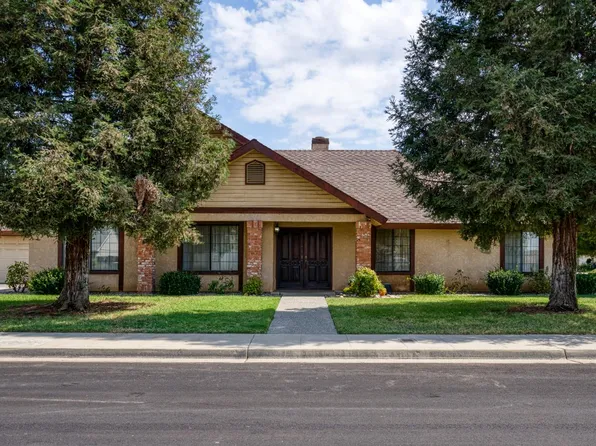 3081 Cypress Ave, Clovis, CA 93611