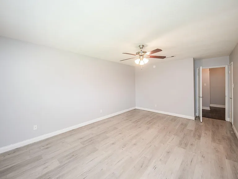 2903 Pepper Wood Dr — Photo 19