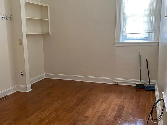 2nd image of 205 S 42nd St APT A2