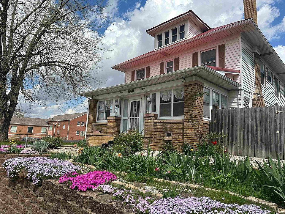 1st image of 640 S Main St