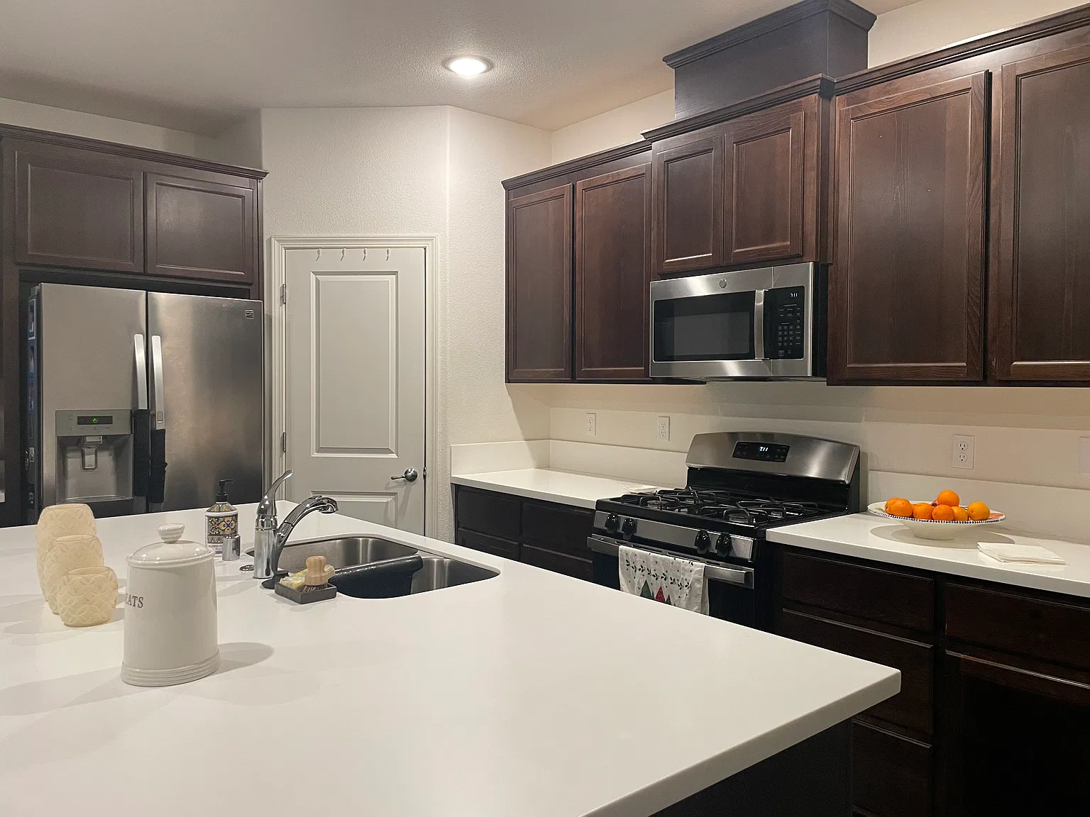 1863 Berlanda Ln — Photo 3