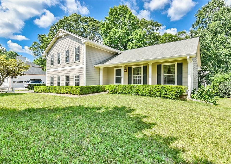 1st image of 3919 Shady Dr NW