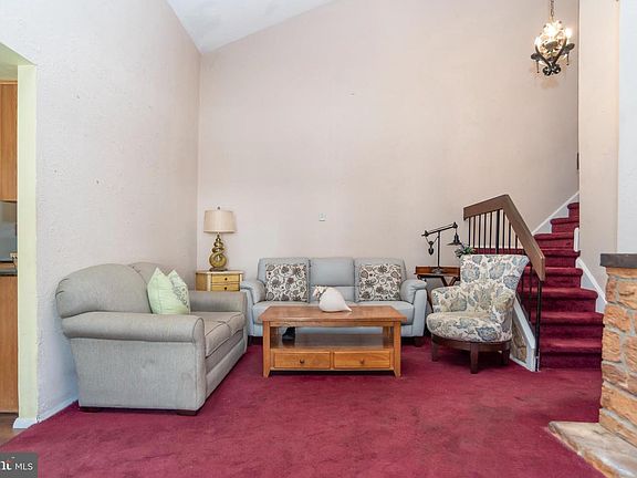 2nd image of 3712 Ronnald Dr