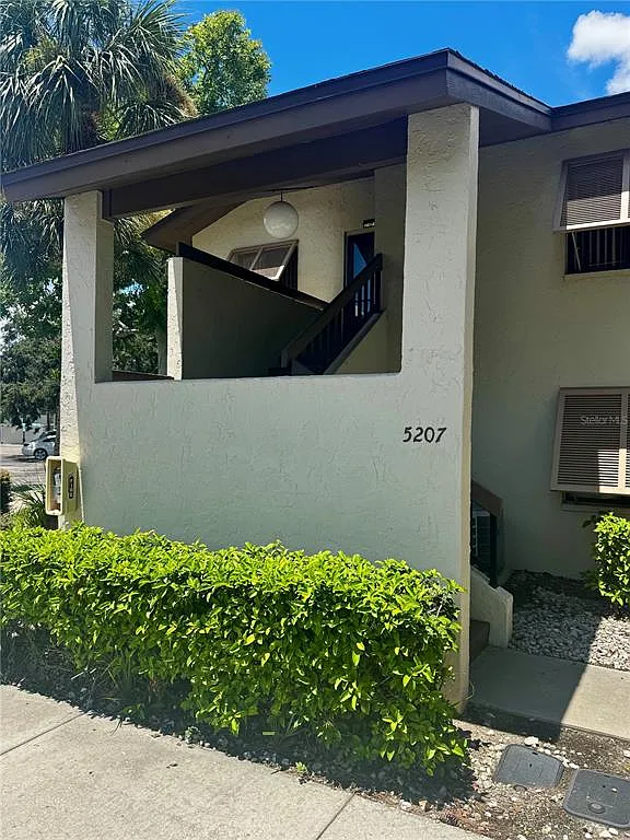 2 bed, 2.0 bath, 1145 sqft, $1,995 — Photo 1