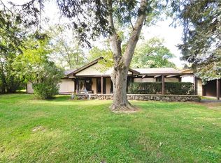 11061 Geist Rd, Fishers, IN 46037