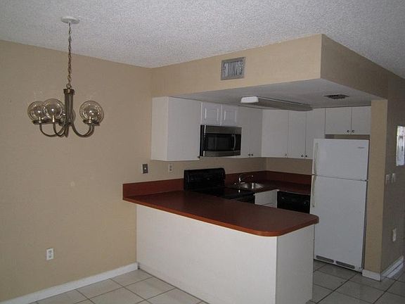 3rd image of 5436 W 21st Ave