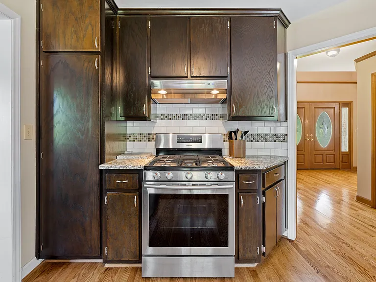 3010 Eaker Dr — Photo 5