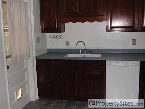 4th image of 4612 Catherine Ave