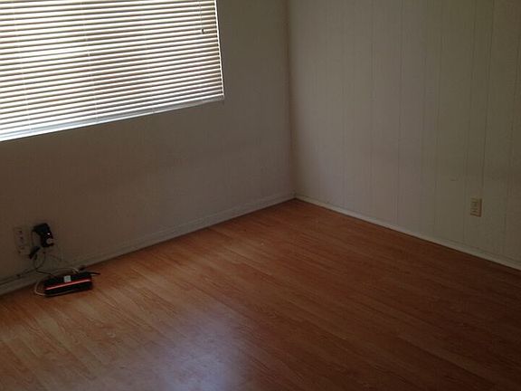 5th image of 21361 Pacific Coast Hwy APT 3