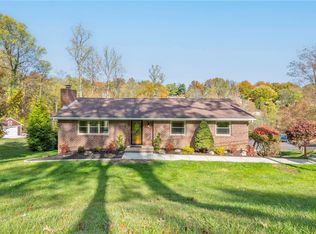 49 Woodside Dr, Washington, PA 15301