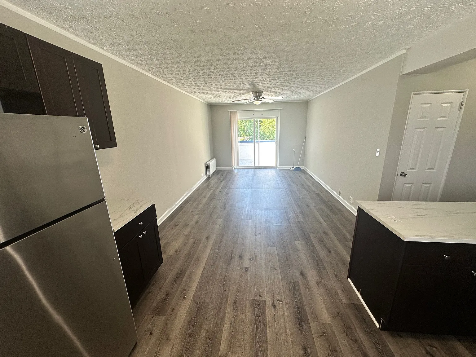 Parkway Gardens Apartments — Photo 4