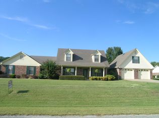 494 Oakview Cir, Killen, AL 35645