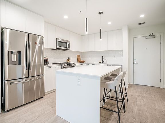 4th image of 8327 201st St #202