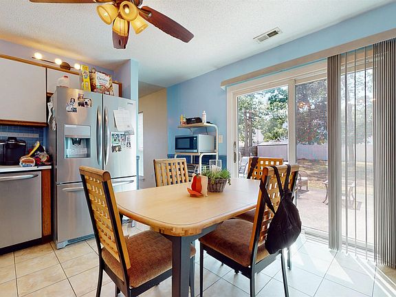 3rd image of 316 Cos Cob Dr