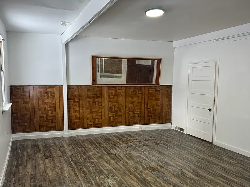 2 bed, 1.5 bath, $1,050 — Photo 2