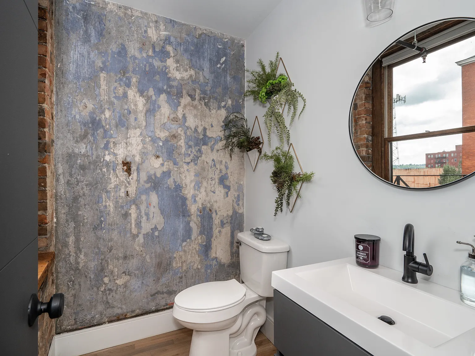 1 bed, 733 sqft, $2,750 — Photo 3