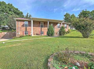 35 Hemlock Ln, Greeneville, TN 37745