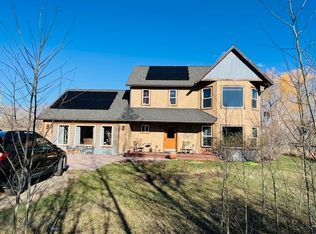 402 2nd Ave N, Clyde Park, MT 59018
