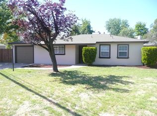 901 Singingwood Rd, Sacramento, CA 95864