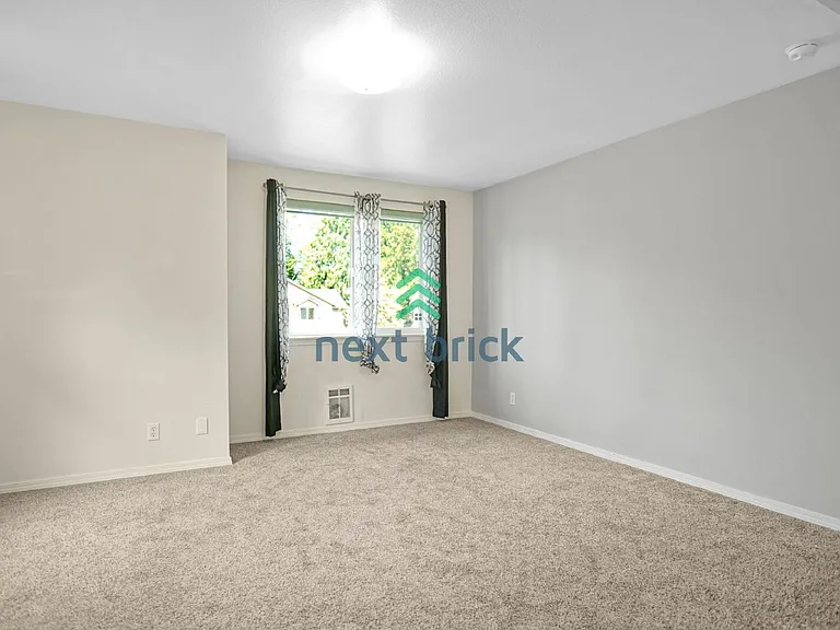 18505 20th Dr SE #BOTHELL 18505 — Photo 6