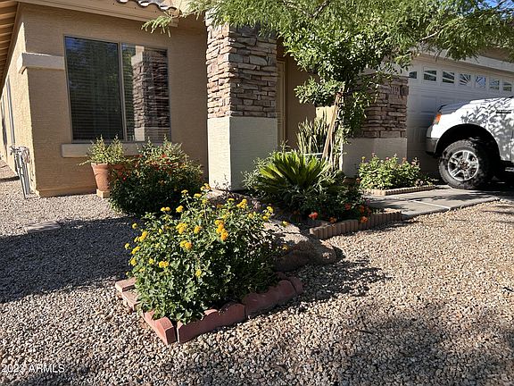 4th image of 2116 W BURGESS Lane