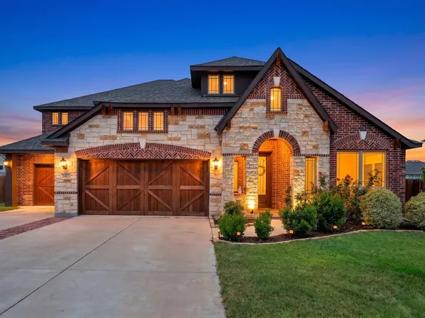 2413 Turning Leaf Ln, Midlothian, TX 76065