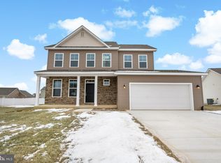 61 Santiago Cir, Martinsburg, WV 25403