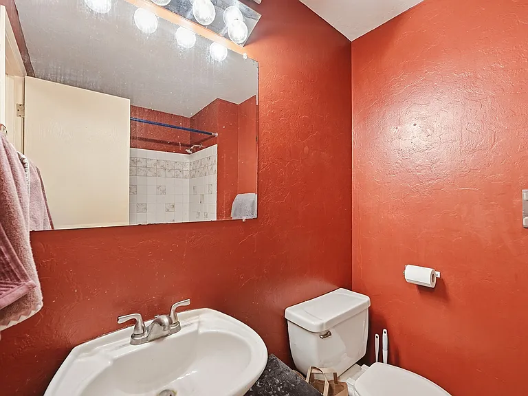 17206 W 15th Pl — Photo 11