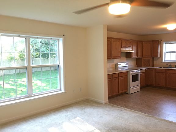 5th image of 1000 9th St APT J73