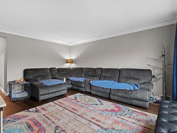 3rd image of 2210 N 76th Ave