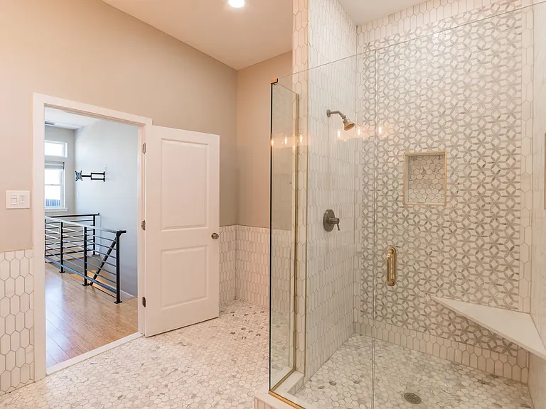 2208 Montrose St — Photo 29