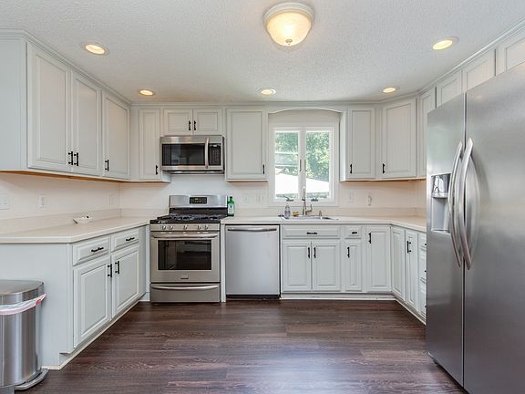 3rd image of 21 Partridge Rd