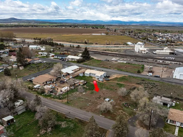 NW 1st St Lot 4, Madras, OR 97741