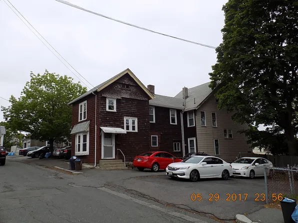 121 Cross St, Malden, MA 02148