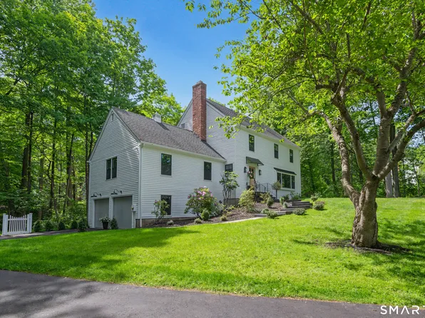 131 Fieldcrest Drive, Ridgefield, CT 06877