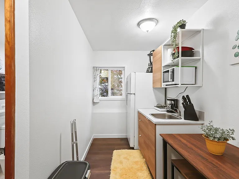 1104 SW Gaines St #D — Photo 14