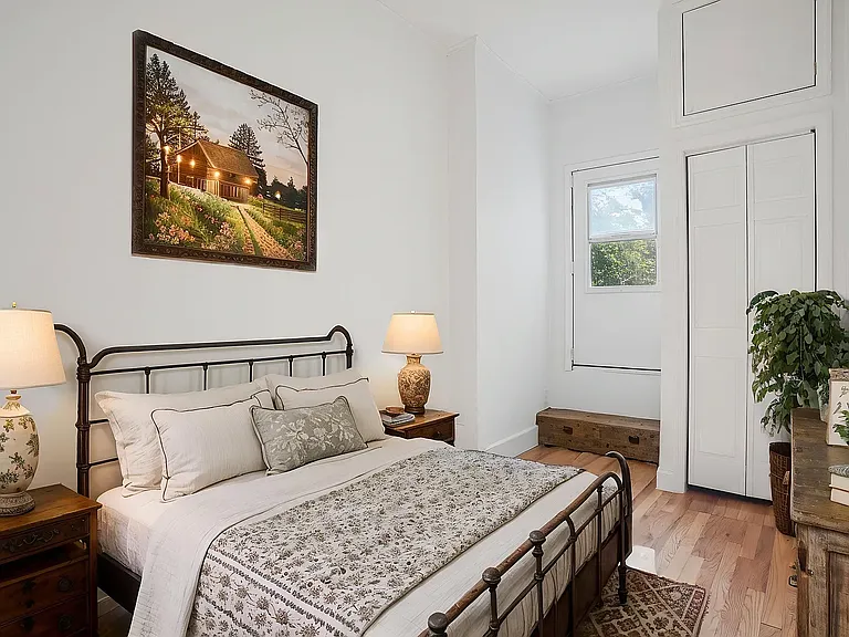 403 Henry St #1 — Photo 6