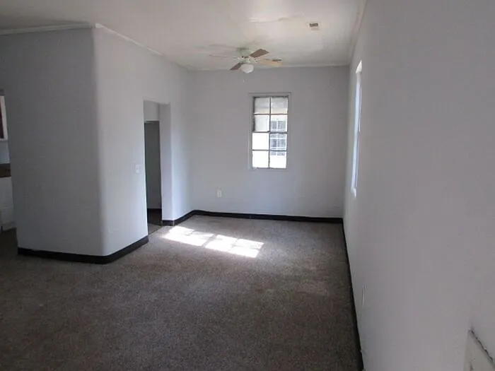 Building Photo - 20 Burgess Ct