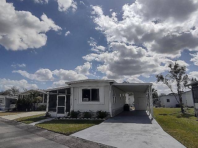 1st image of 806 Hill Colony Cres #806