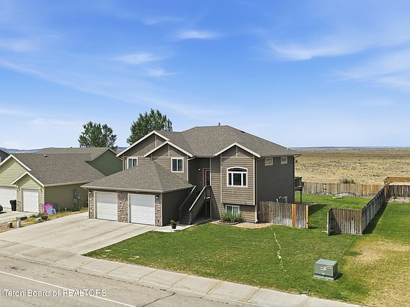 2nd image of 5742 Antelope Dr