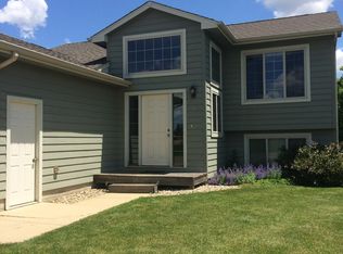 5708 S San Diego Ave, Sioux Falls, SD 57106