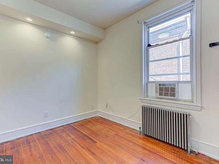 1823-1825 S Broad St #2 — Photo 21